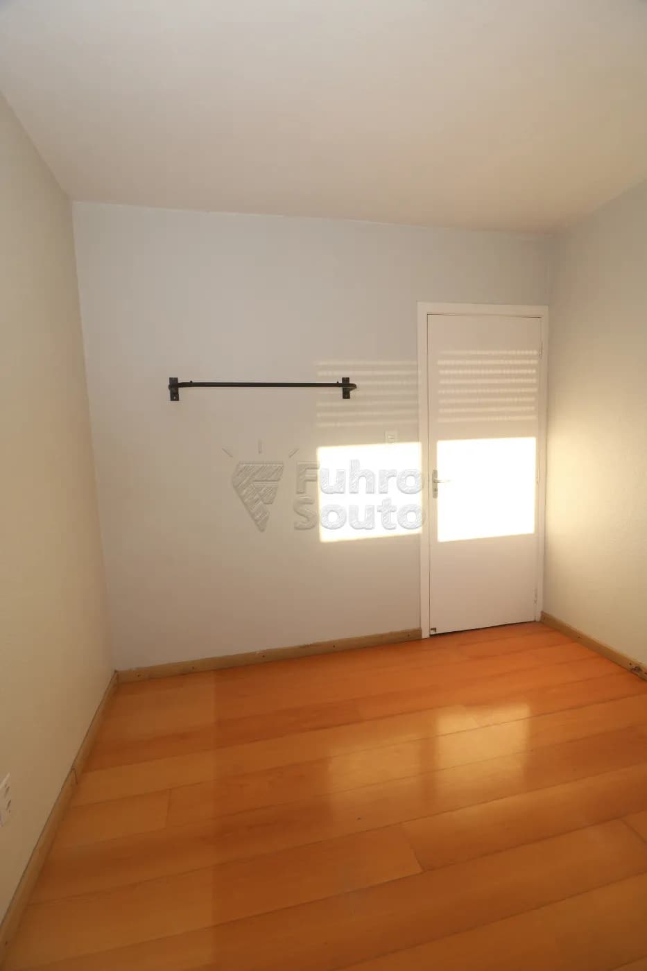 3nilr-pelotas-apartamento-padrao-centro-12-05-2026_00-46-32-6a02a2983cf9c.webp