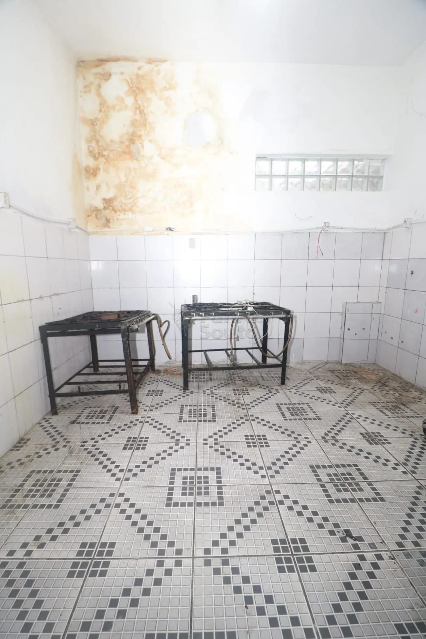 3pav54-pelotas-comercial-sala-fora-de-condominio-centro-15-04-2026_16-31-28-69dfe7909f812.webp