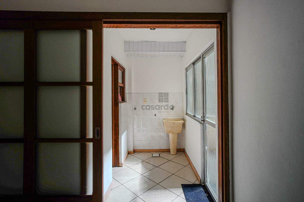 3rojf6-apartamento-2-quartos-no-pelotas-area-de-servico.jpg