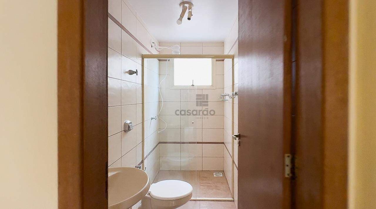 3ubeh9-apartamento-1-quarto-no-pelotas-banheiro-social.jpg