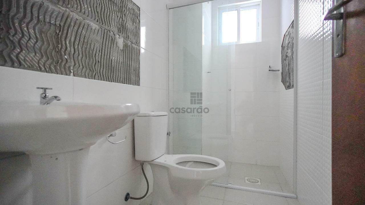 3vh43i-apartamento-2-quartos-no-pelotas-banheiro-social.jpg