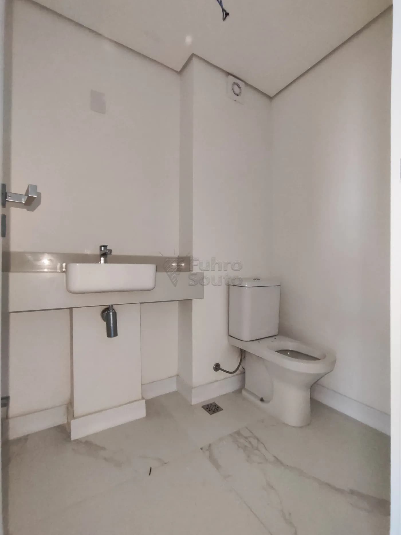 3xk4jr-pelotas-apartamento-padrao-centro-10-04-2026_16-08-20-69d94aa4af1c3.webp