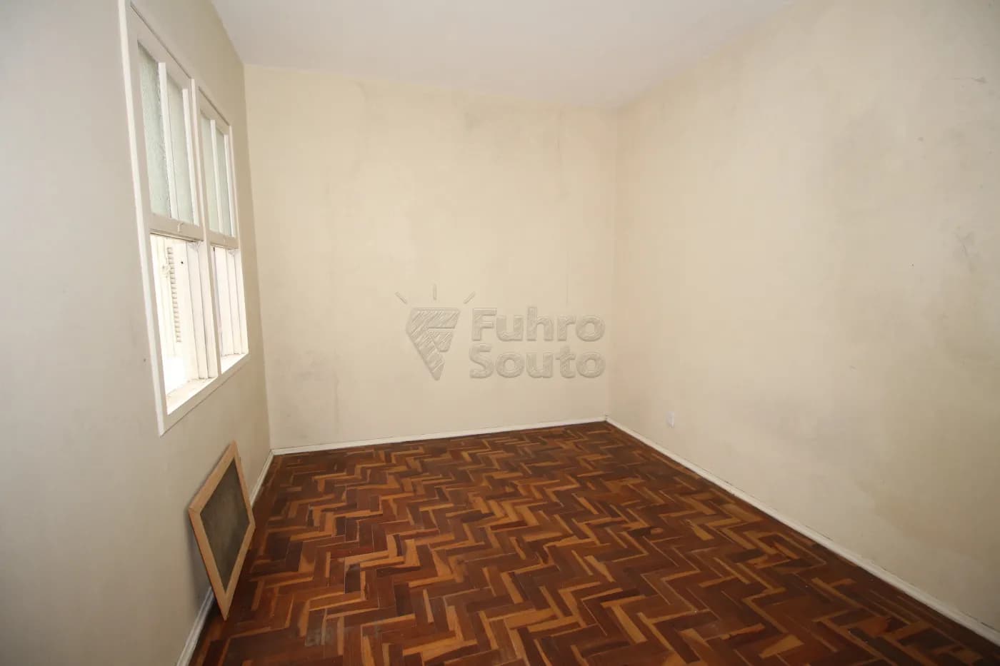42vozm-pelotas-apartamento-padrao-centro-16-04-2024_23-51-35-8.webp