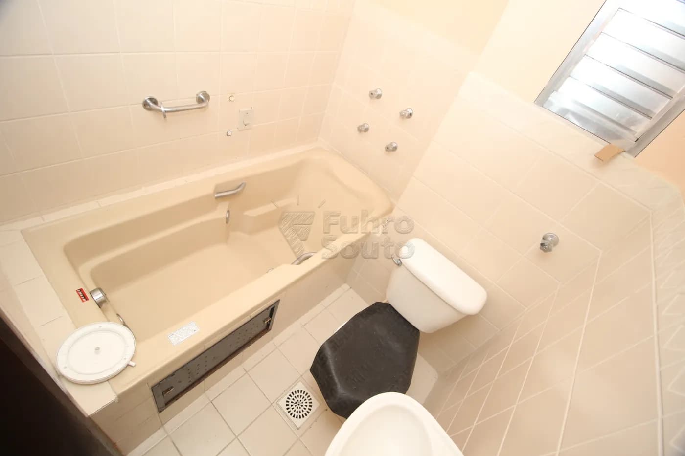44msmm-pelotas-apartamento-padrao-tres-vendas-08-08-2024_23-19-51-31.webp