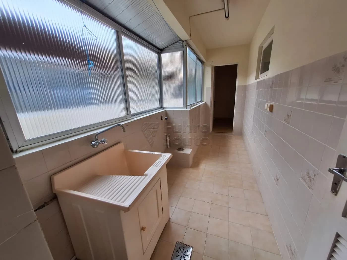 4987qf-pelotas-apartamento-padrao-centro-21-10-2024_16-35-37-3.webp