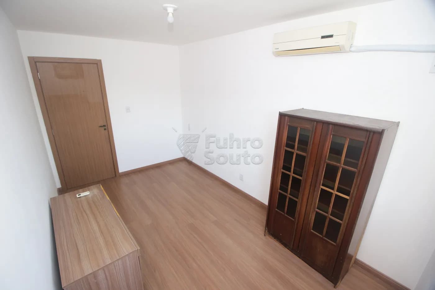 4ajm3-pelotas-apartamento-padrao-centro-25-03-2025_21-41-36-22.webp