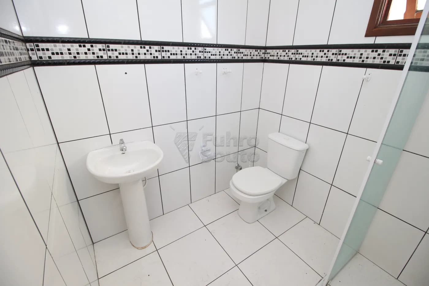 4caujg-pelotas-apartamento-padrao-centro-22-04-2024_23-39-50-26.webp
