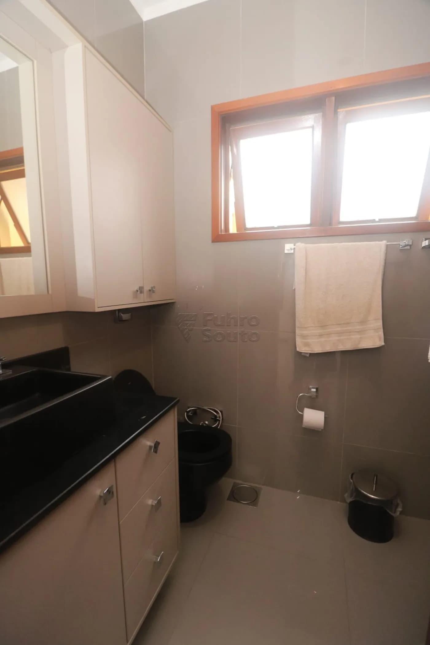 4fl9h-pelotas-casa-padrao-areal-29-05-2026_15-25-27-6a19da17df3a2.webp
