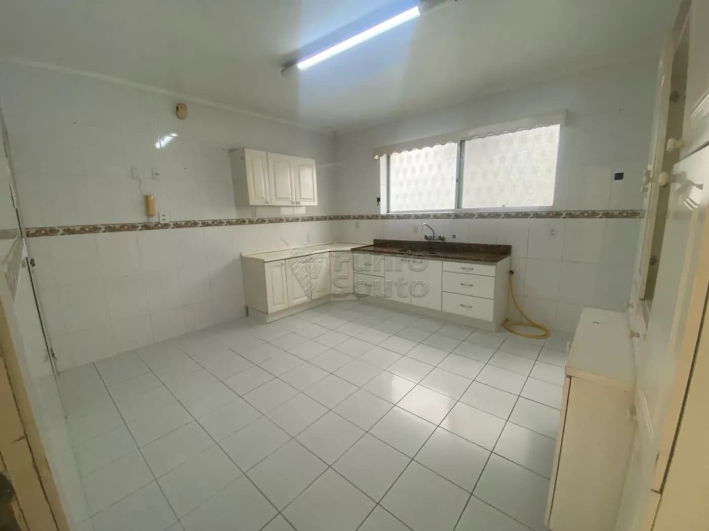 4j60ob-pelotas-apartamento-padrao-centro-20-05-2026_12-42-32-6a0dd668b998d.webp
