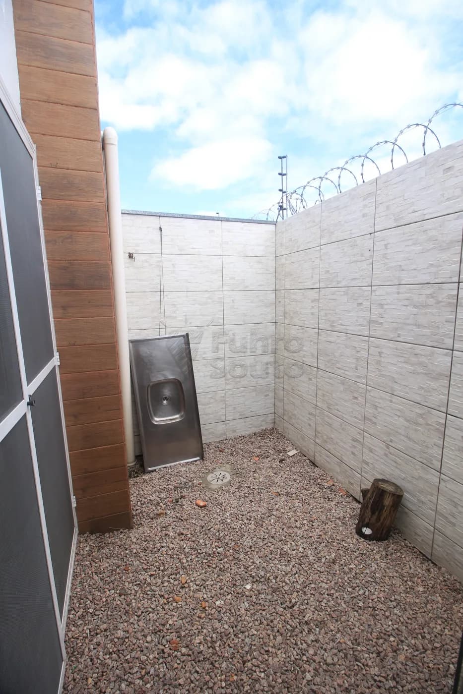 4mf4zk-pelotas-casa-condominio-areal-11-12-2024_01-43-41-32.webp