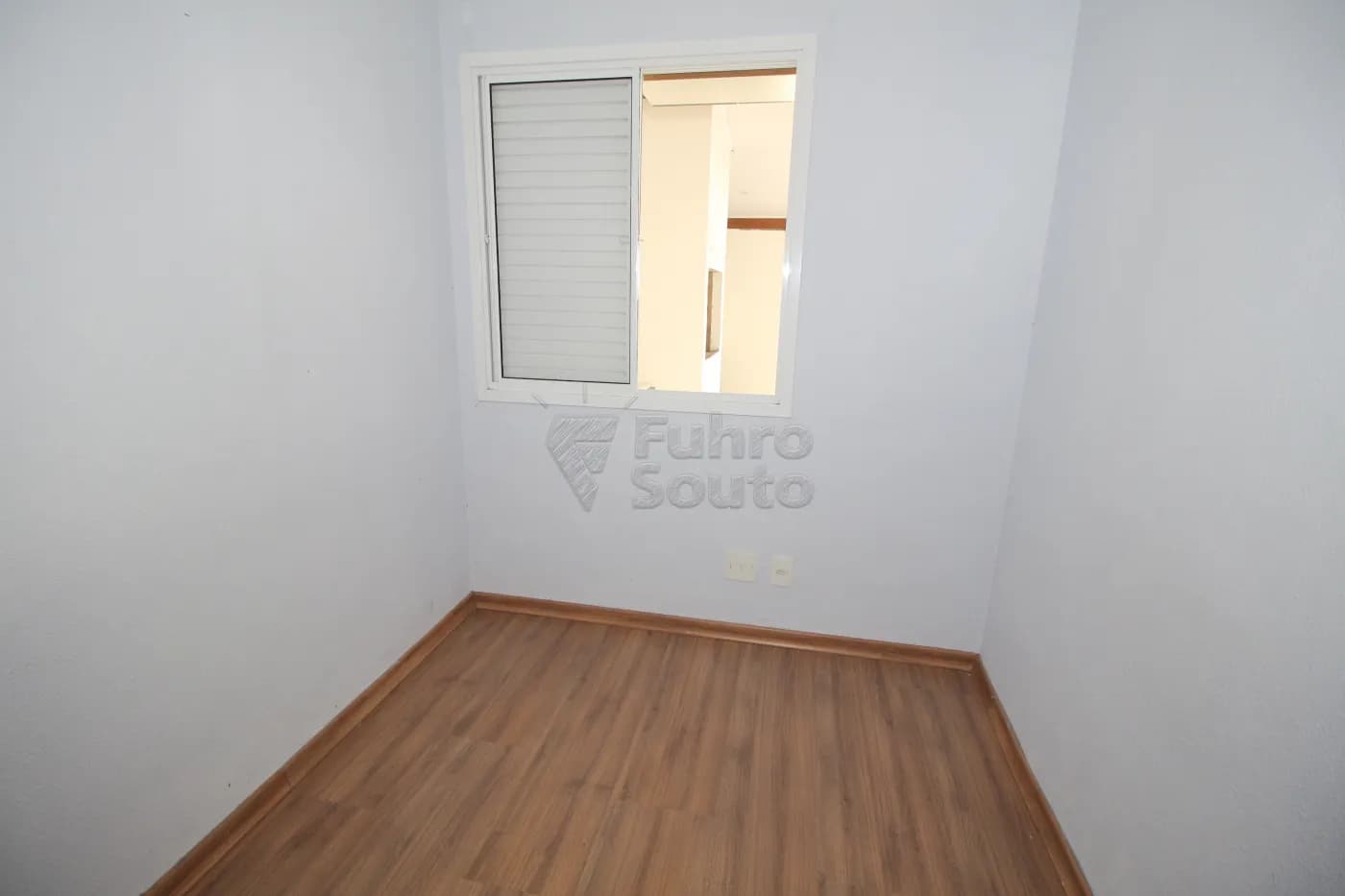 4n1m2i-pelotas-casa-condominio-areal-17-05-2024_23-40-55-19.webp