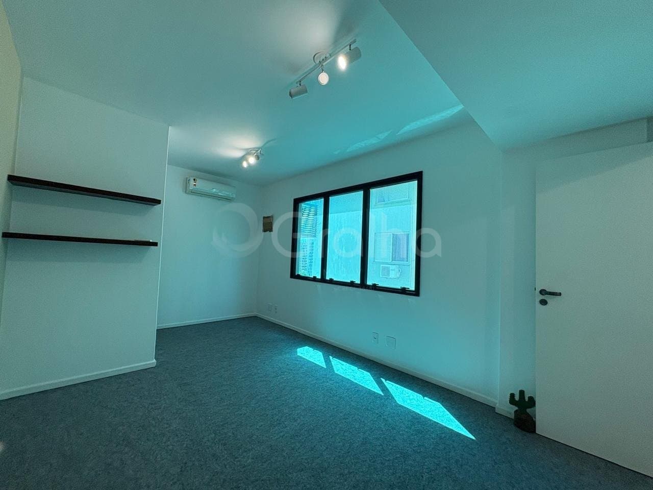 4nhc1v-ir9AI7M3IOe_4251069c29a47d6044.jpg