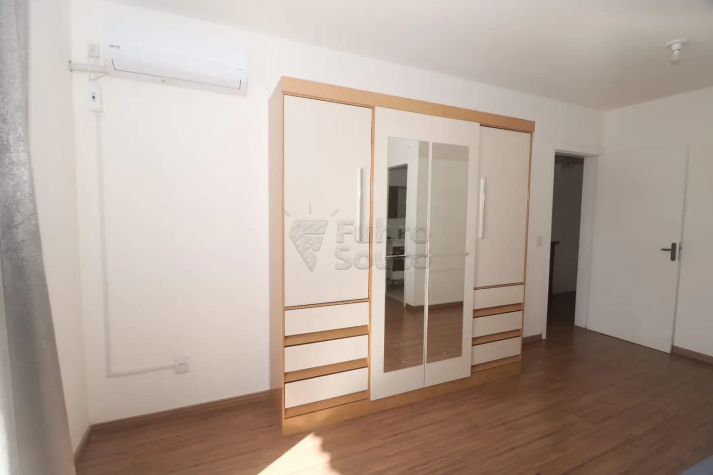 4xama7-pelotas-casa-padrao-laranjal-22-05-2026_17-10-16-6a10b8288c02b.webp