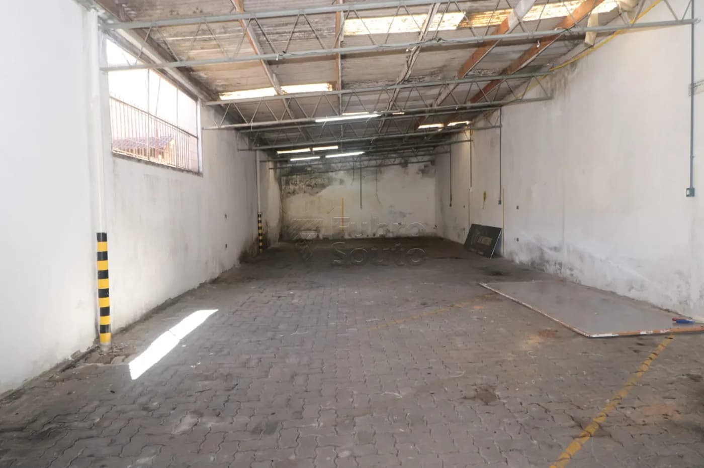 4z1j3-pelotas-comercial-predio-centro-19-12-2025_12-12-45-69456b6db11d7.webp