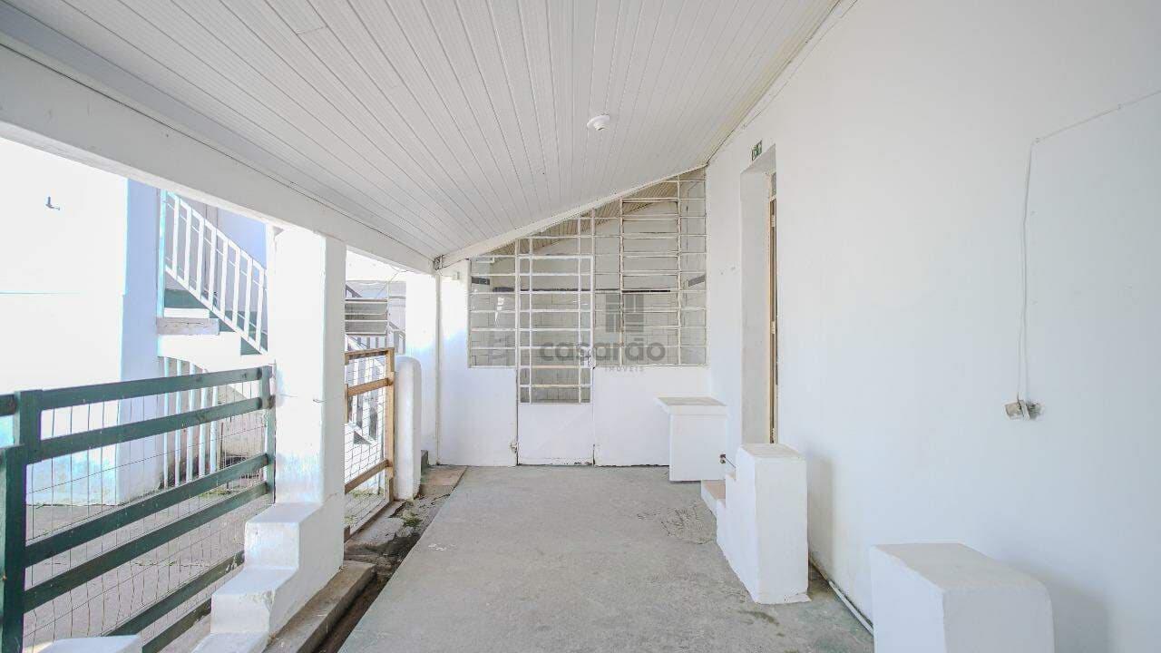 4zjln9-casa-comercial-4-quartos-no-pelotas-varanda.jpg