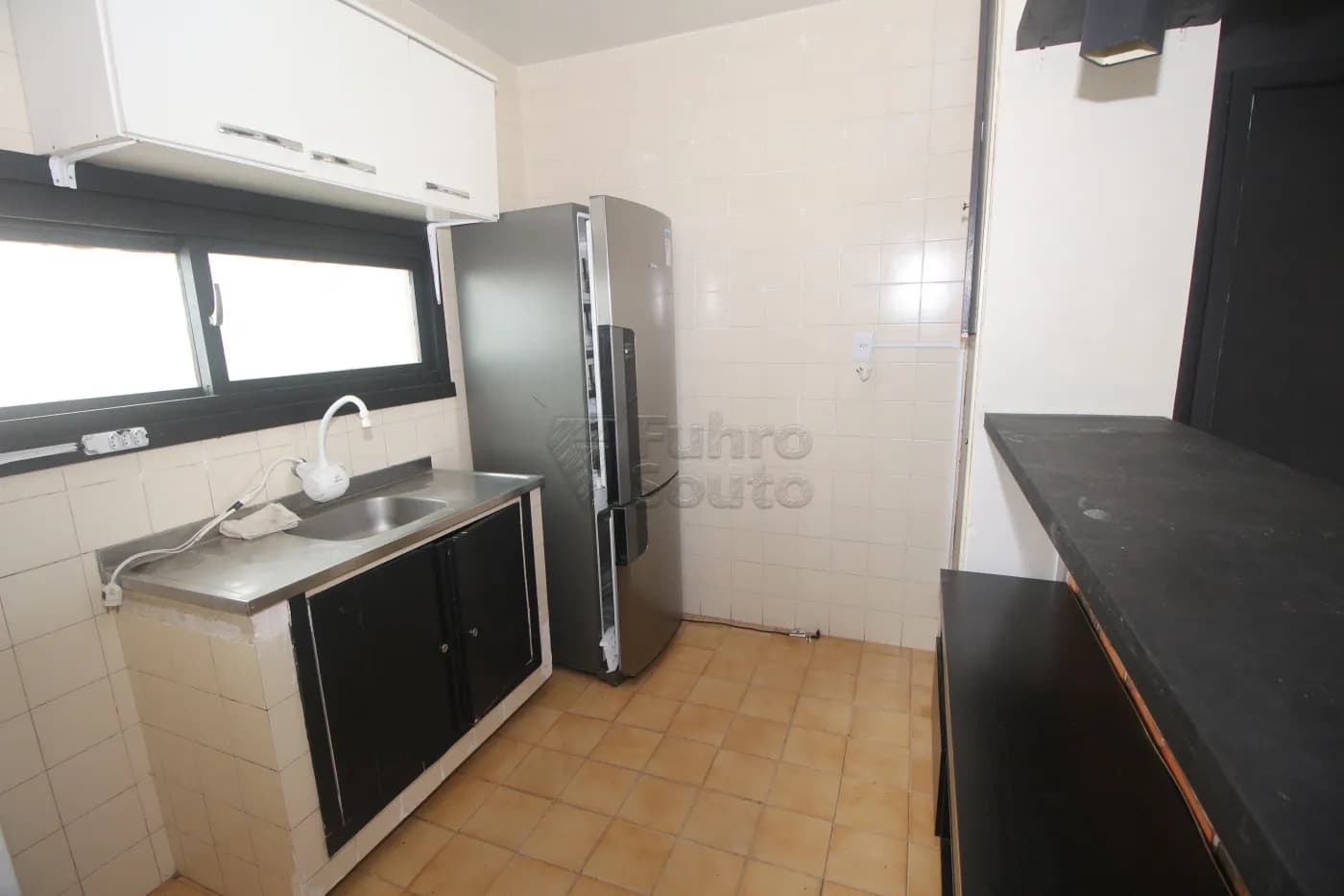 53mke-pelotas-apartamento-padrao-centro-15-12-2024_00-50-47-5.webp