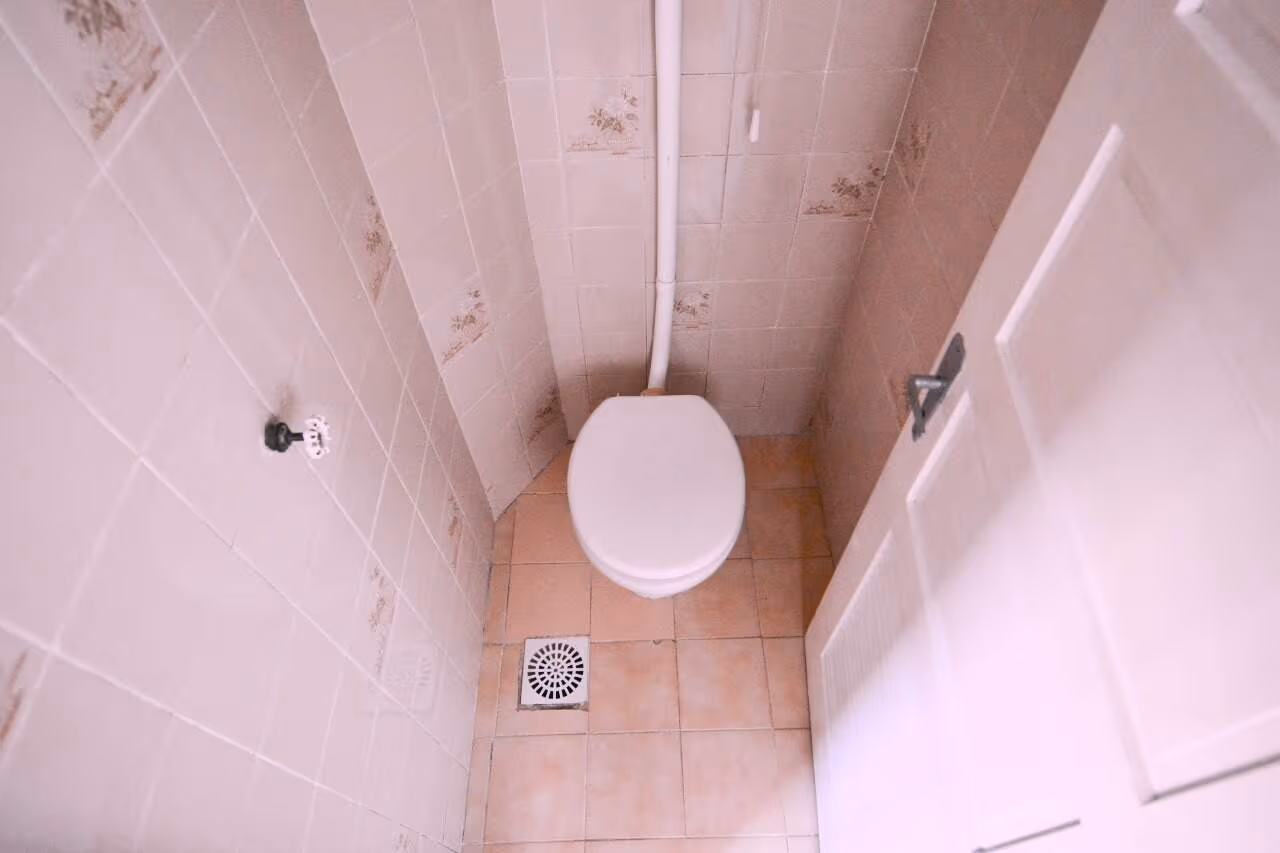 57p4hd-apartamento-2-quartos-no-pelotas-wc-auxiliar.jpg