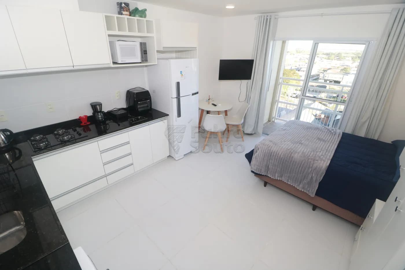 58owp7-pelotas-apartamento-loft--studio-fragata-12-05-2026_00-33-54-6a029fa218633.webp