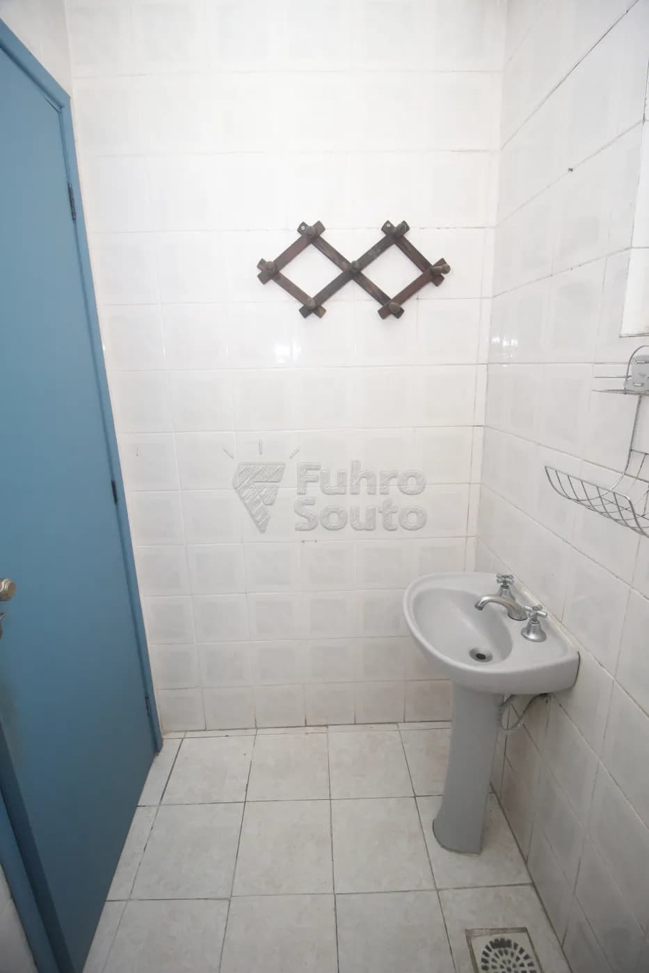 5arqae-pelotas-comercial-sala-fora-de-condominio-centro-15-05-2025_23-44-46-7.webp
