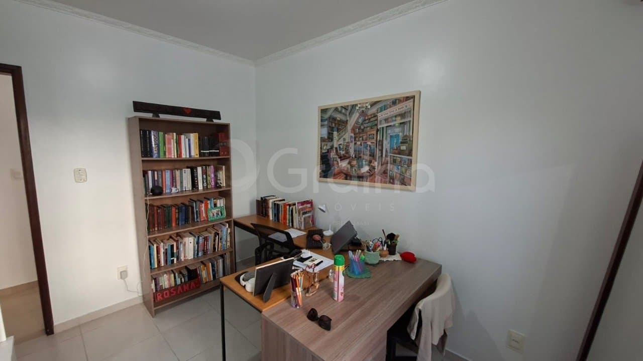 5j2h9-ivr1Rj8W4A6Kg48s9_442336a58d1092de4f.jpg