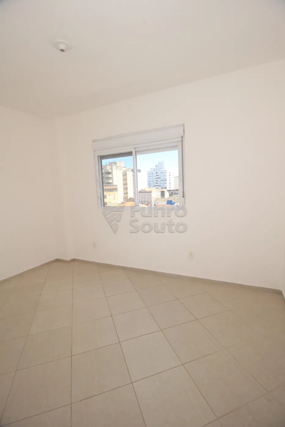 5kwrzm-pelotas-apartamento-padrao-centro-27-10-2025_22-43-15-10.webp