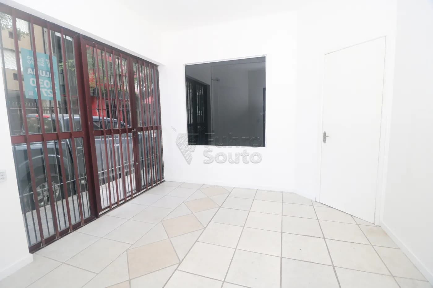 5m3avj-pelotas-comercial-sala-fora-de-condominio-centro-19-02-2026_23-57-16-6997cd8cb3a9a.webp