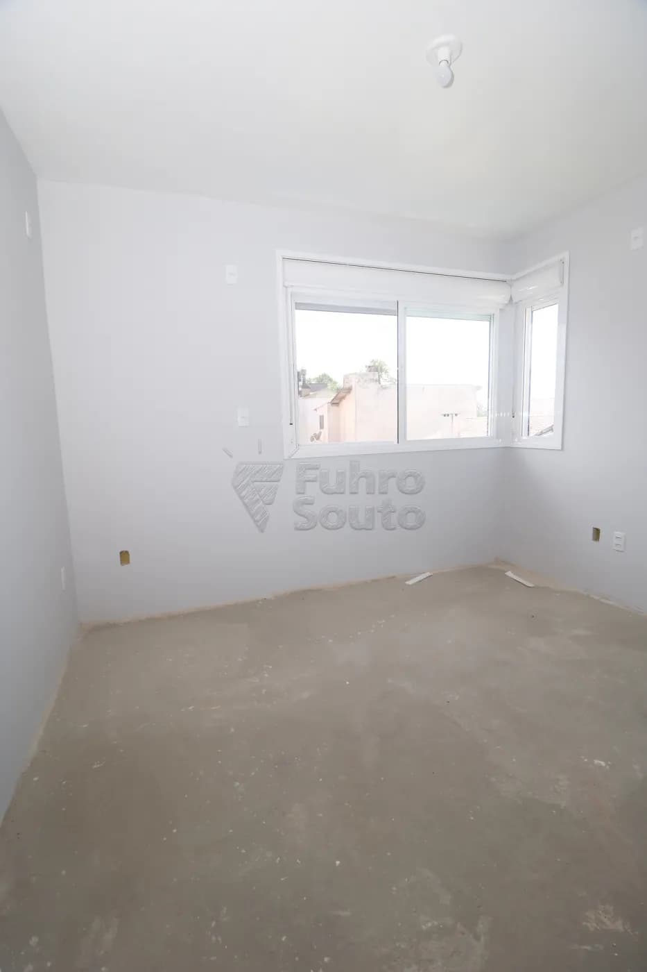 5mte4a-pelotas-casa-padrao-laranjal-23-01-2026_00-58-17-6972f1d96e998.webp
