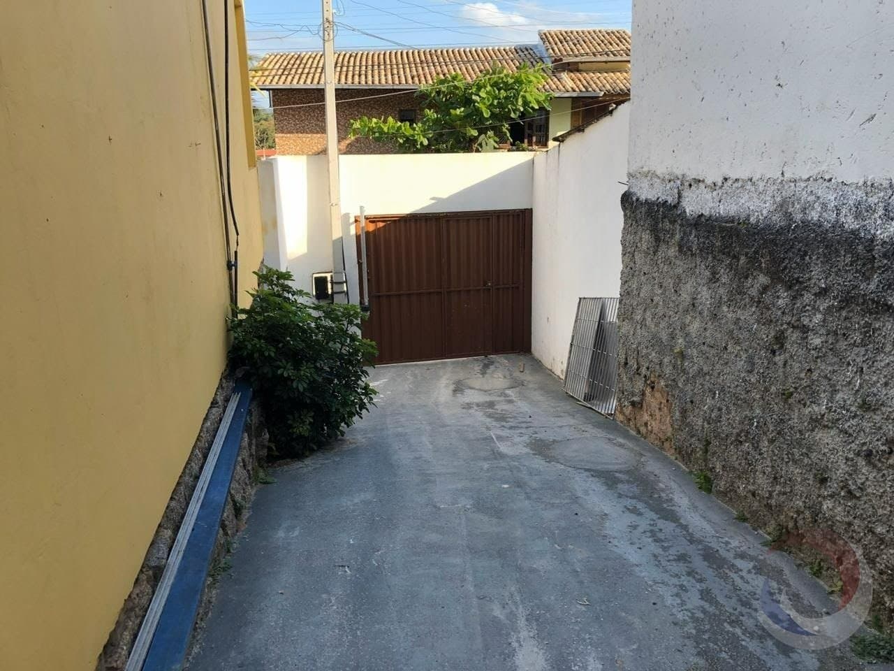 5n8u2-ig23o78_14986624779280971a.jpg
