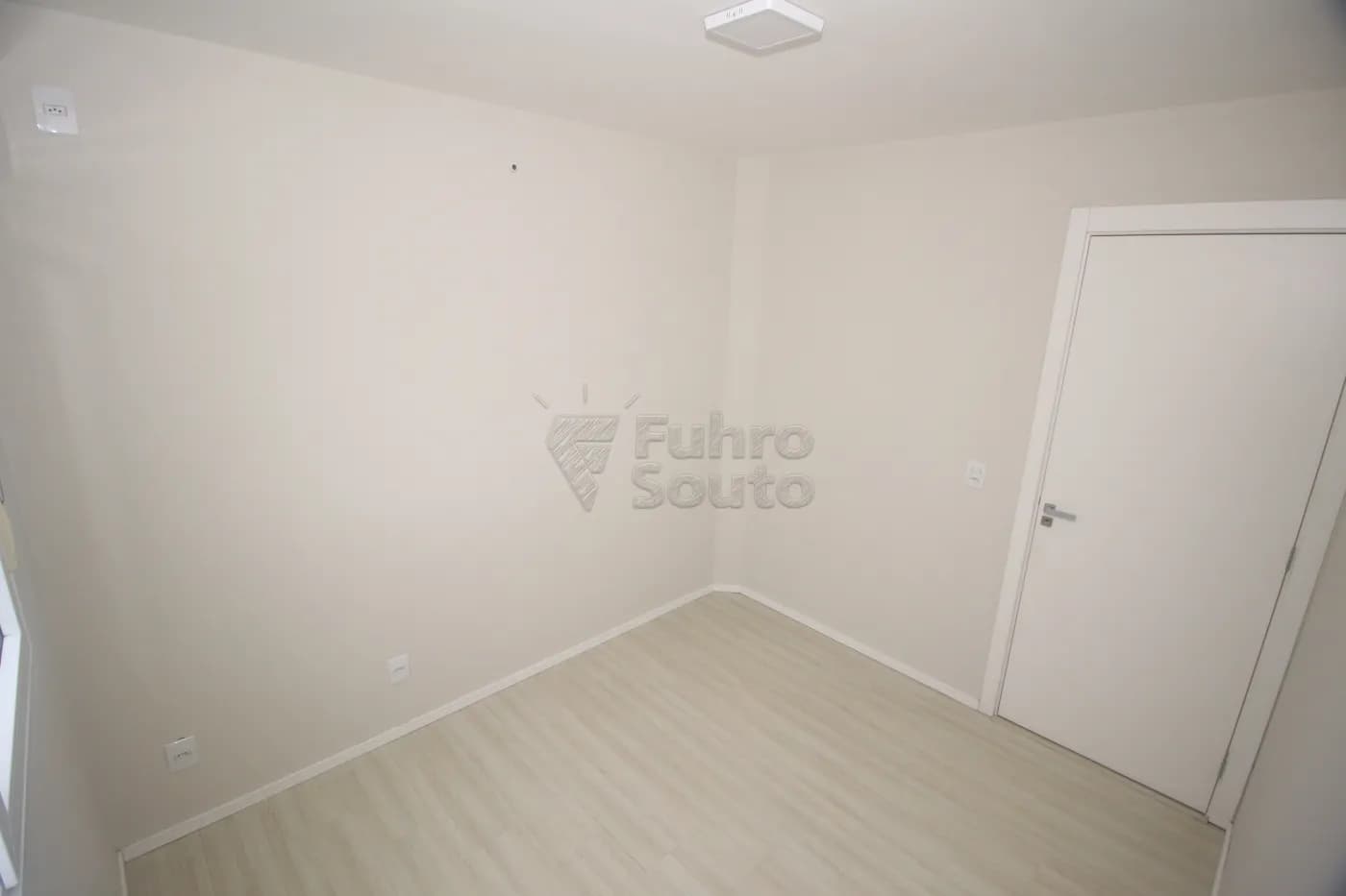 5ony2a-pelotas-apartamento-padrao-centro-03-04-2025_00-03-14-19.webp