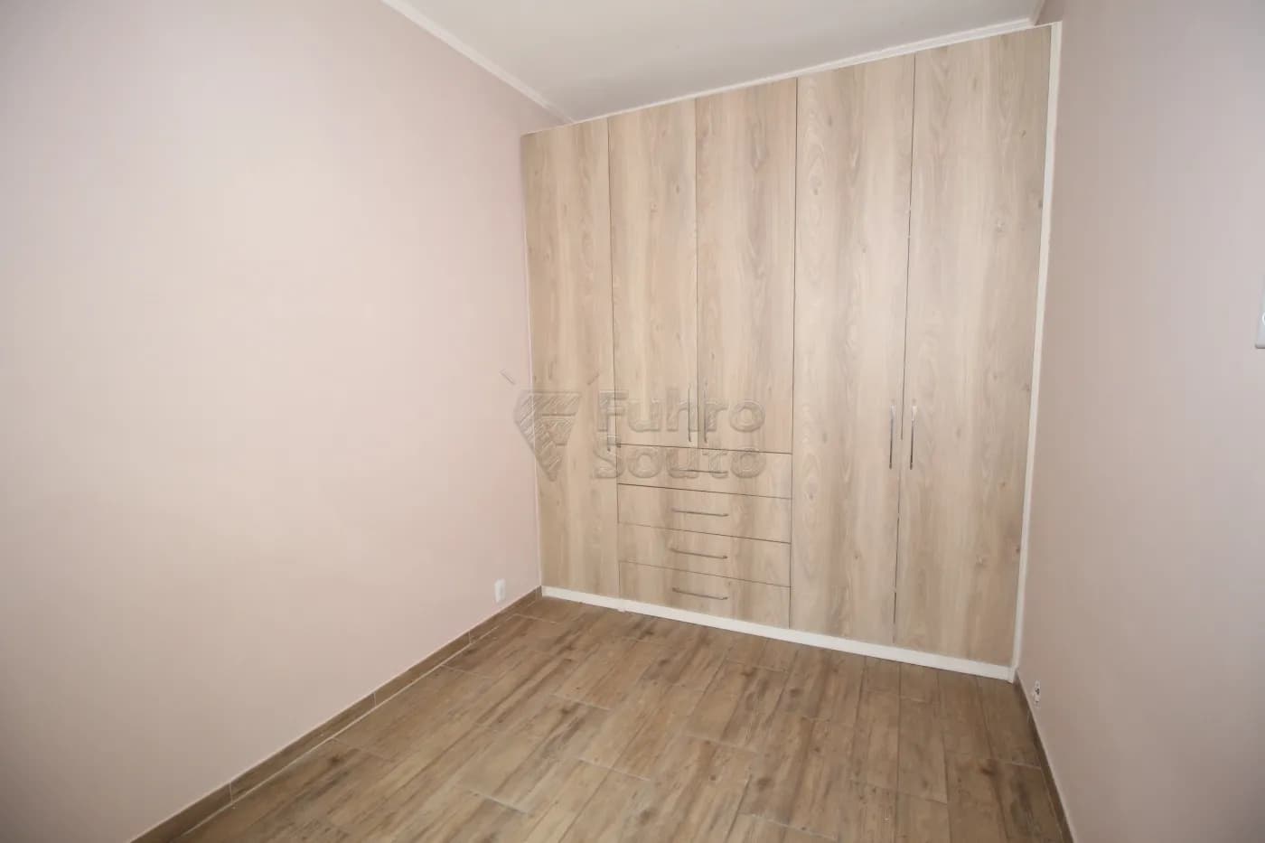 5t9kla-pelotas-casa-padrao-centro-04-05-2024_23-00-13-21.webp