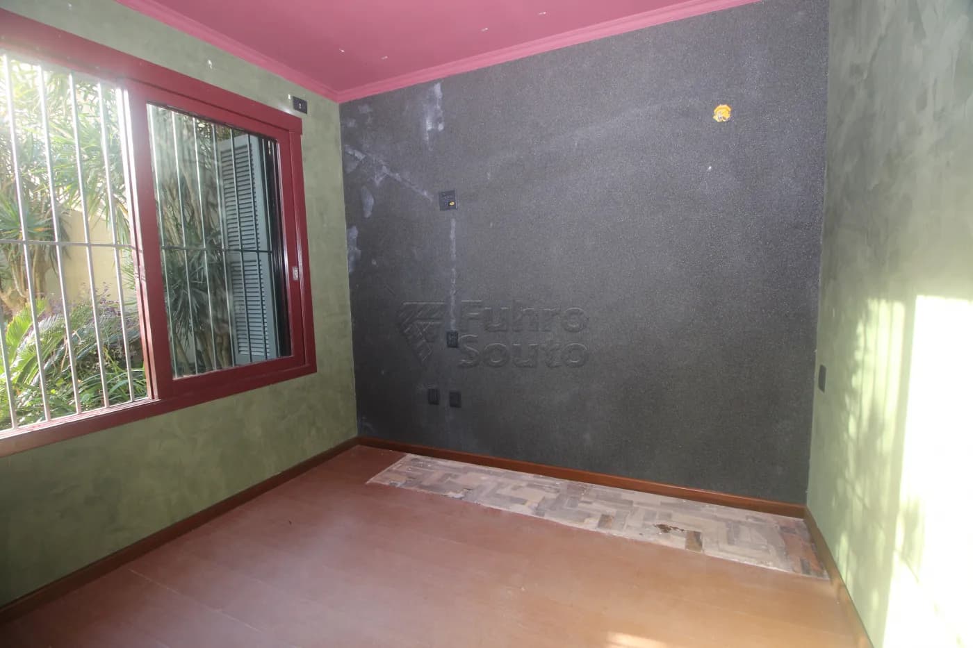 632hzk-pelotas-casa-padrao-centro-22-09-2025_23-38-15-9.webp