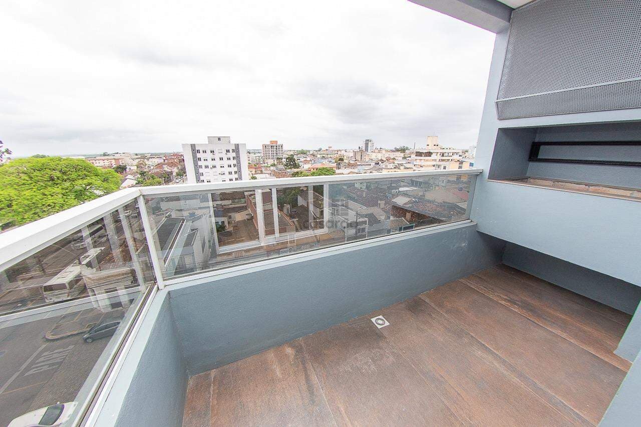 64yc8o-studio-1-quarto-no-pelotas-sacada-com-churrasqueira.jpg