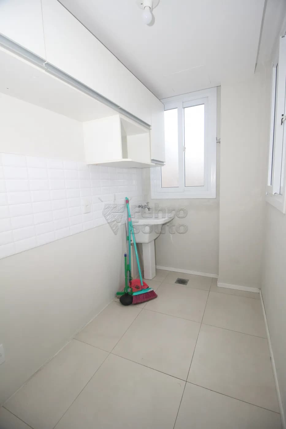 6887of-pelotas-apartamento-padrao-centro-15-06-2025_00-24-56-7.webp