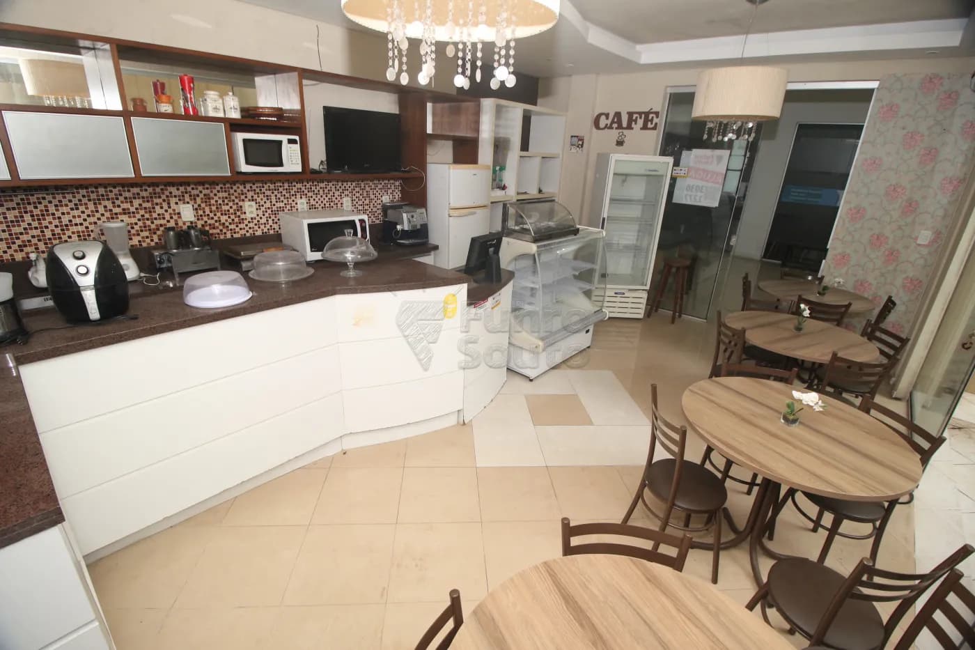 6ajkw-pelotas-comercial-sala-em-condominio-centro-23-08-2024_23-40-18-12.webp