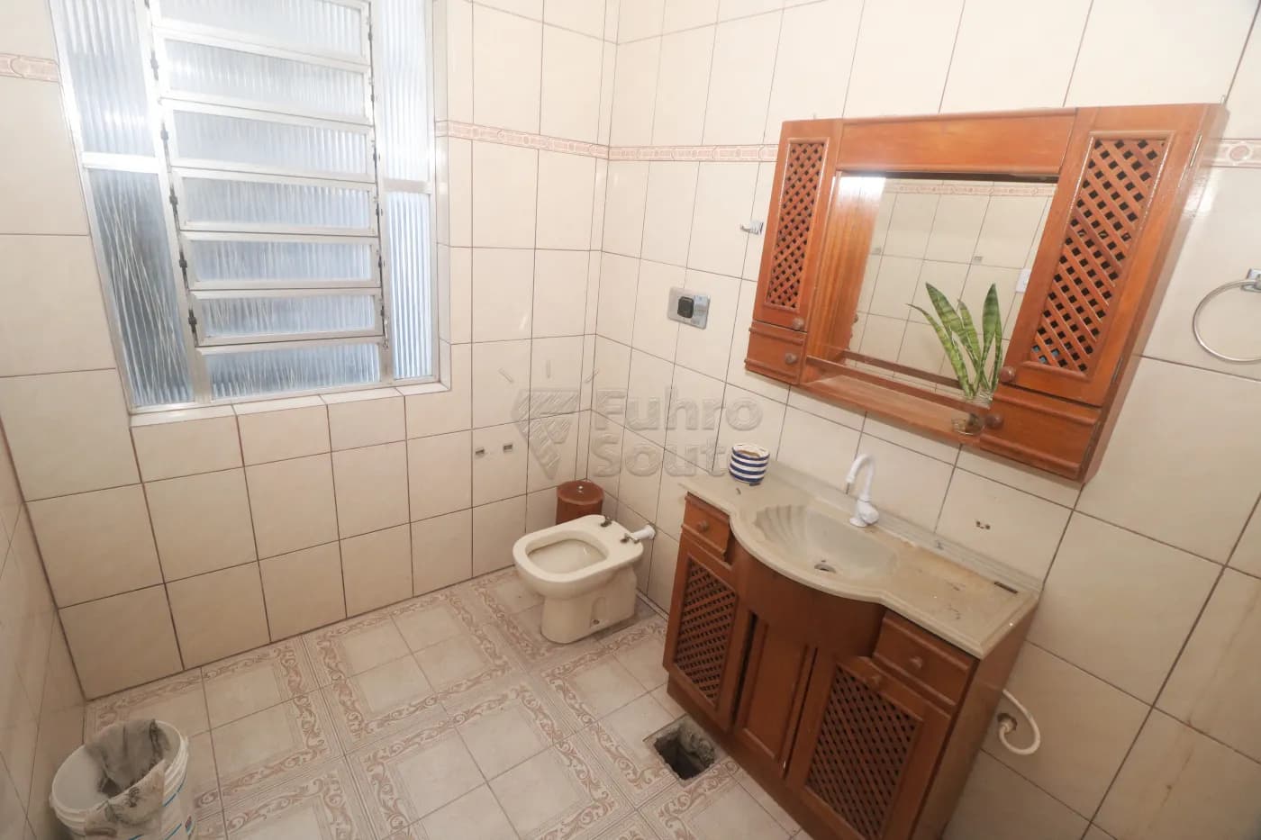 6cgvcv-pelotas-casa-padrao-centro-10-07-2026_00-17-47-6a50645b64c9d.webp