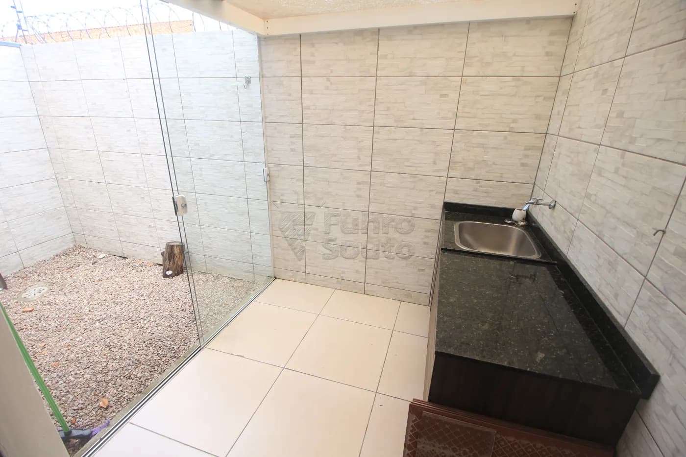 6f1pi7-pelotas-casa-condominio-areal-11-12-2024_01-43-45-36.webp