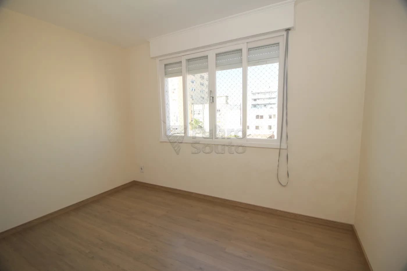 6hdar-pelotas-apartamento-padrao-centro-02-08-2024_23-31-41-6.webp