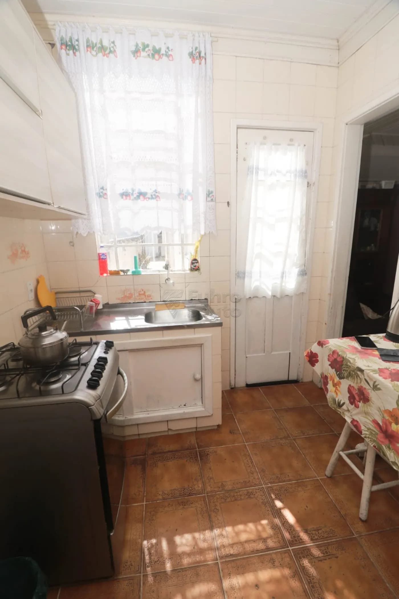6l5w9e-pelotas-casa-padrao-centro-09-02-2026_16-43-43-698a38ef31601.webp