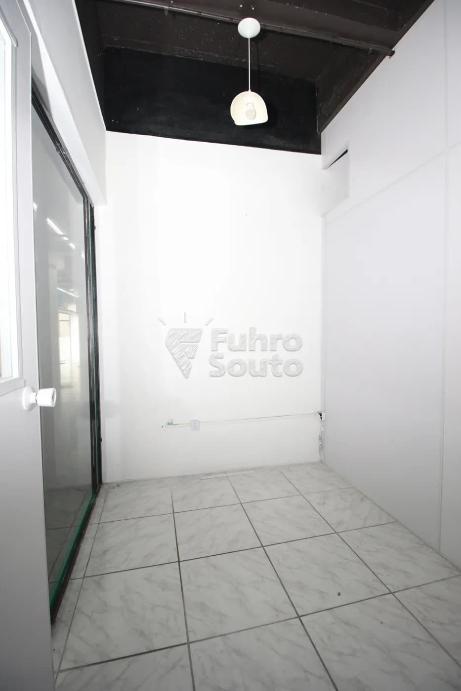 6mnafr-pelotas-comercial-sala-em-condominio-centro-03-04-2024_23-03-37-6.webp