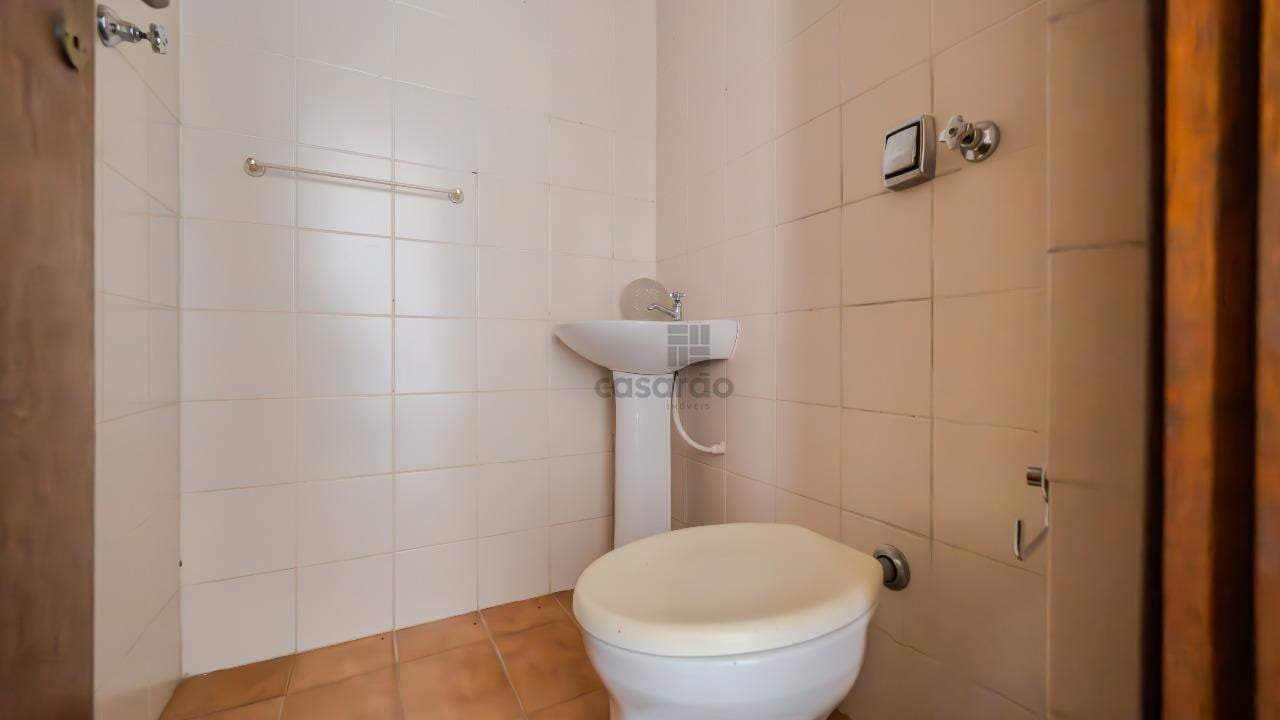 6ncwo-apartamento-3-quartos-no-pelotas-banheiro-auxiliar.jpg