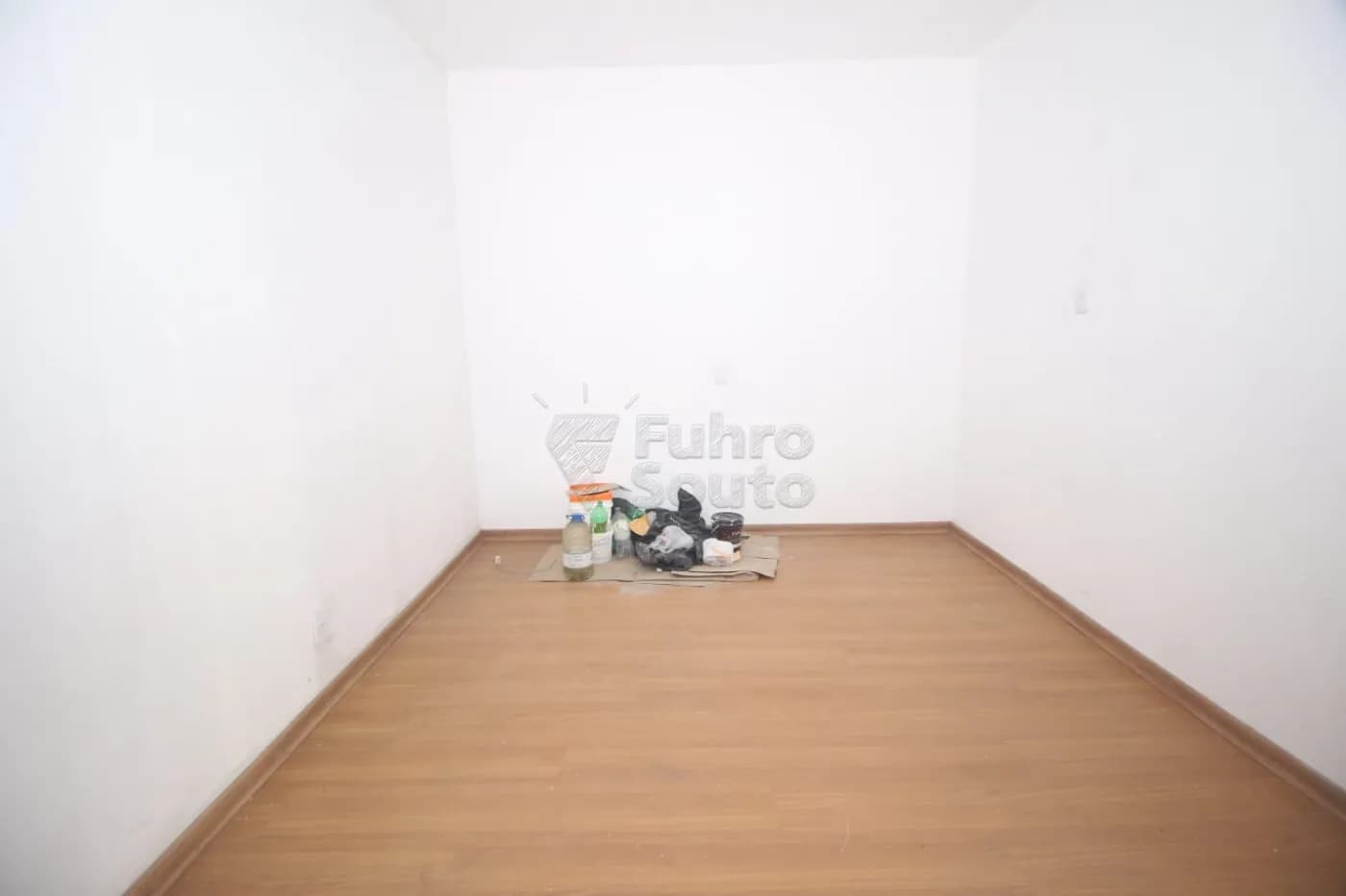 712ell-pelotas-casa-padrao-centro-22-10-2025_11-40-25-19.webp