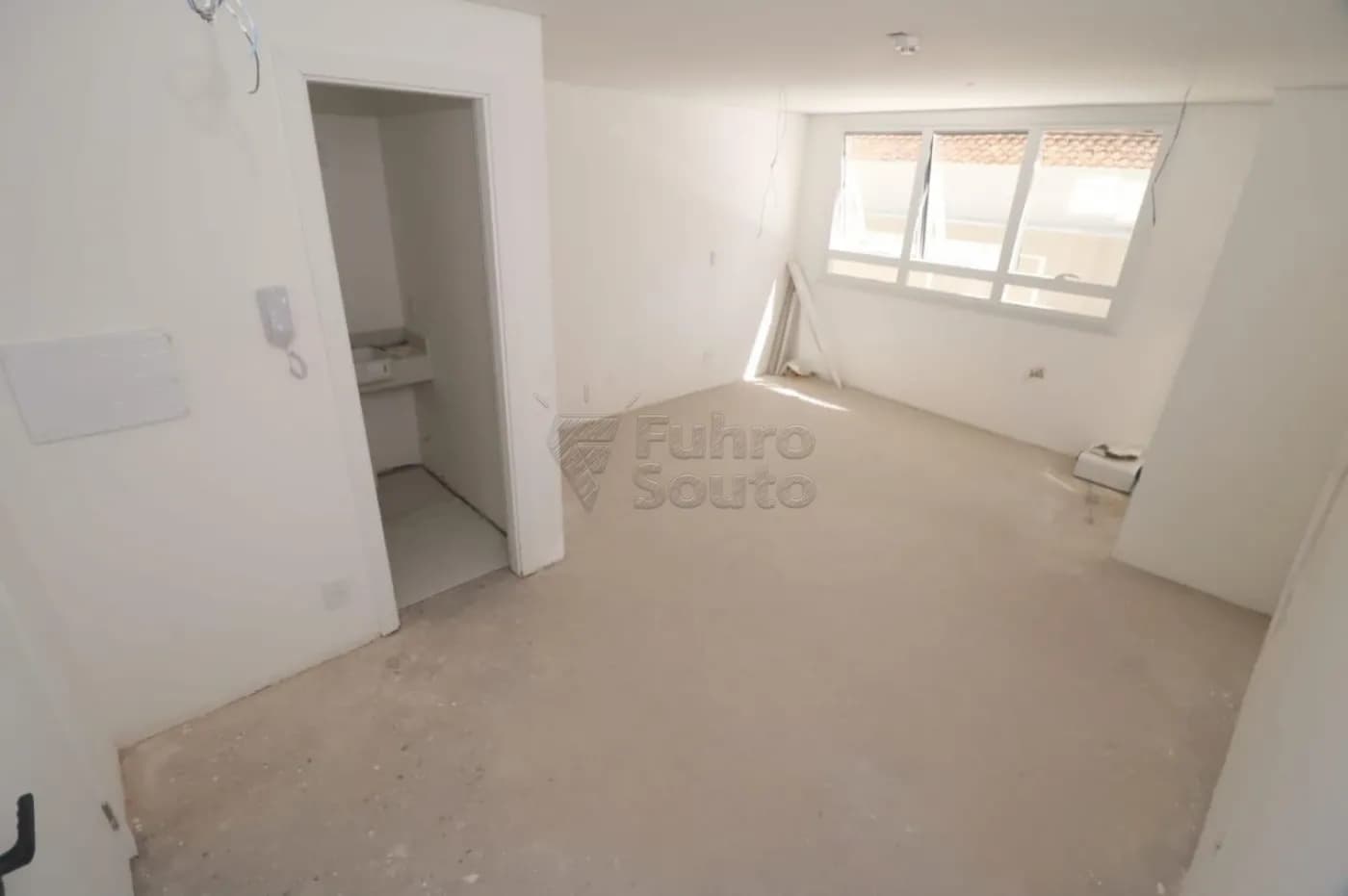 72l5se-pelotas-comercial-sala-em-condominio-centro-30-01-2026_10-26-32-697cb18813698.webp