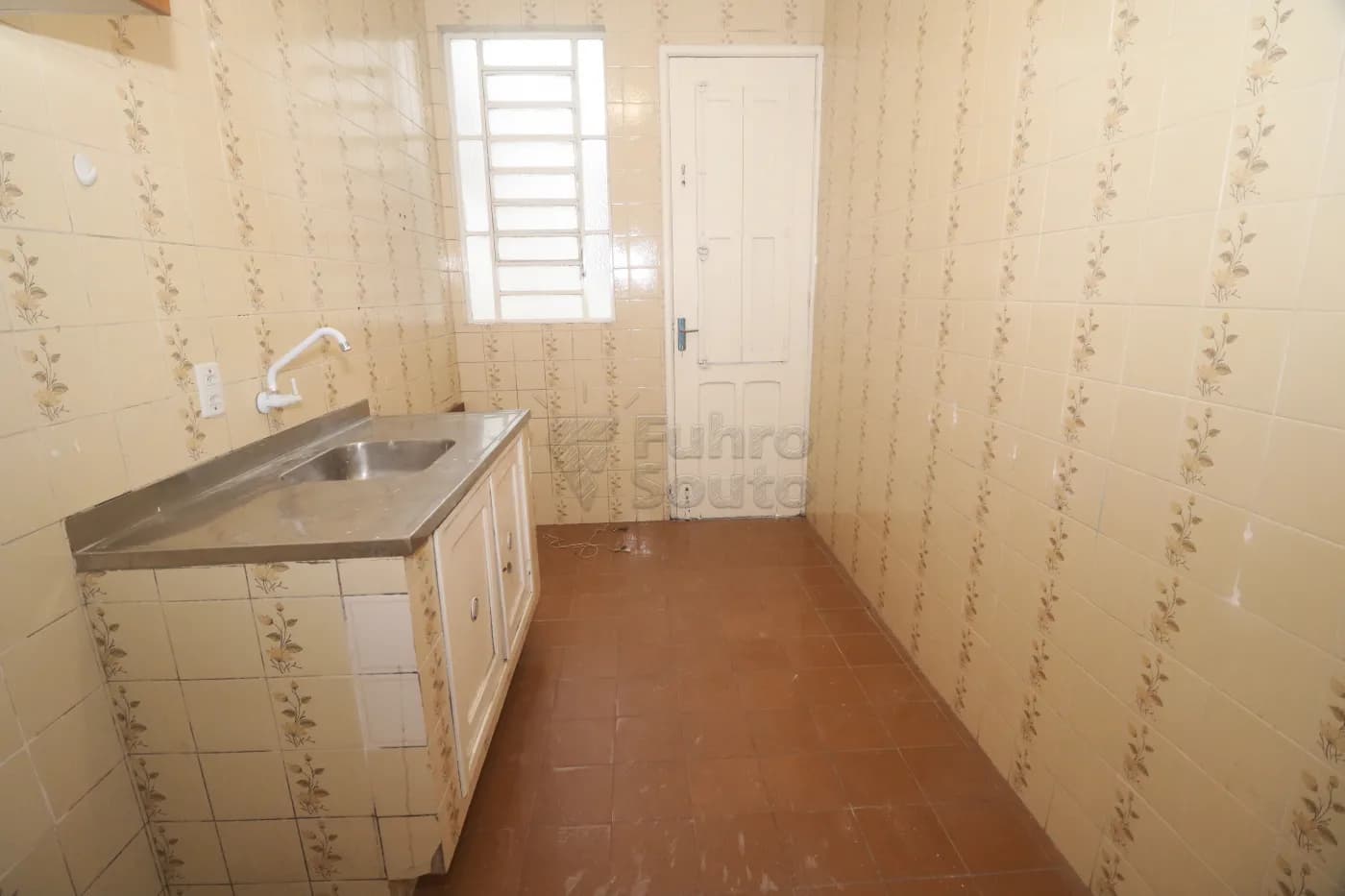 72ts9-pelotas-comercial-casa-centro-24-04-2026_23-28-17-69ec26c1ab208.webp