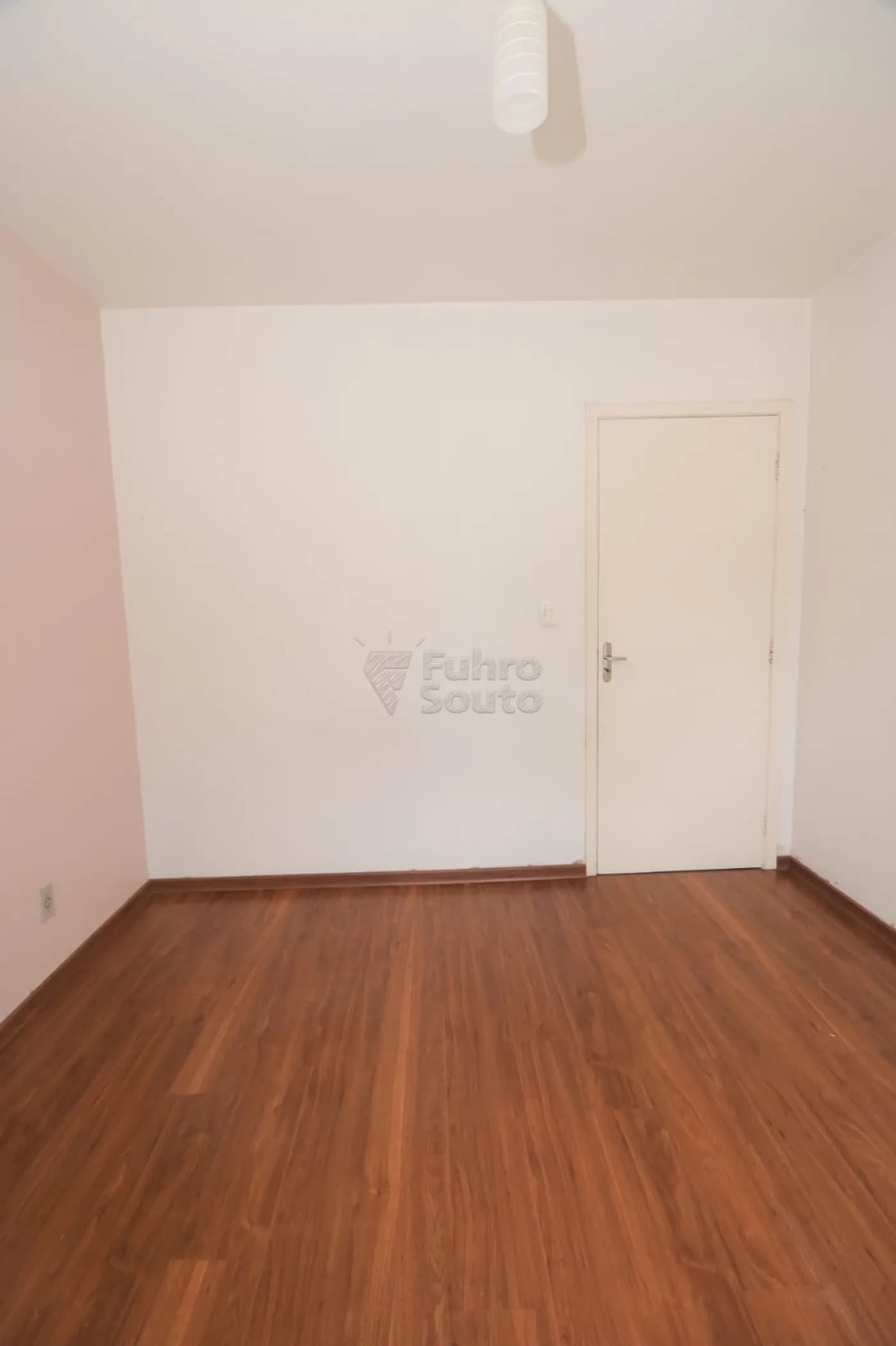 73qv-pelotas-apartamento-padrao-centro-22-01-2026_09-57-02-69721e9e00816.webp