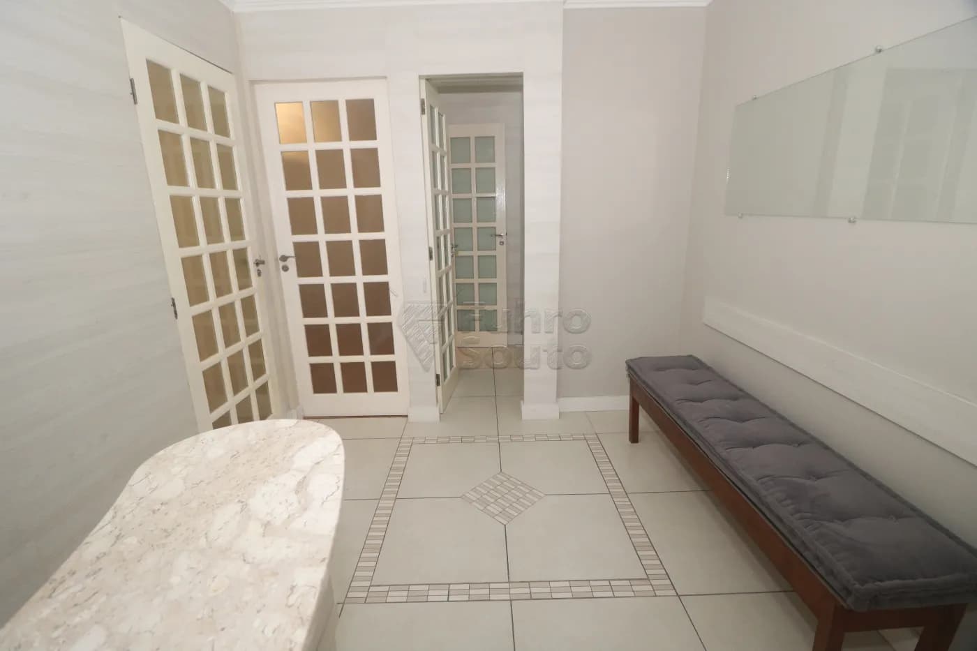 73w0bw-pelotas-comercial-sala-em-condominio-centro-07-07-2026_00-06-14-6a4c6d26be531.webp