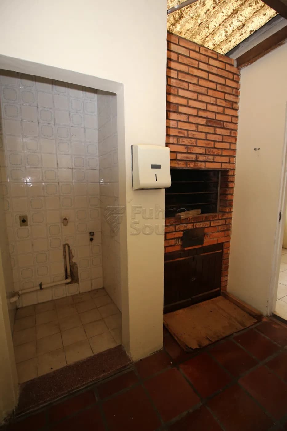 7ajxpb-pelotas-comercial-casa-centro-14-11-2023_01-30-30-30.webp