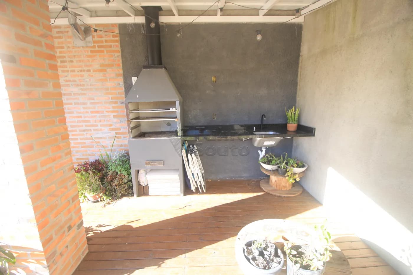 7m1g8j-pelotas-casa-condominio-laranjal-14-06-2025_01-08-08-16.webp