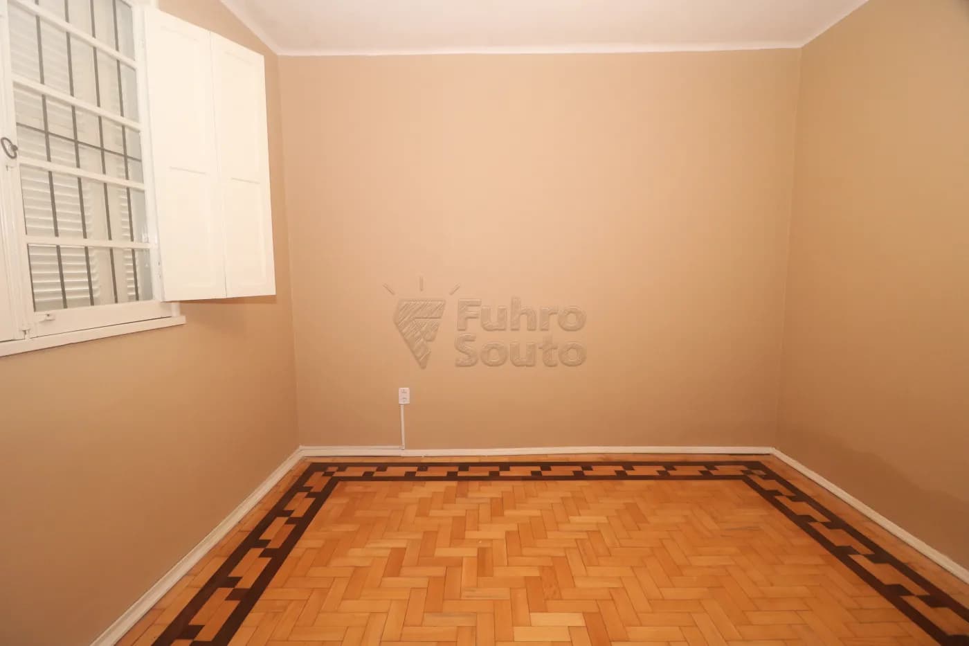 7qasx-pelotas-comercial-casa-centro-24-04-2026_23-28-03-69ec26b370849.webp