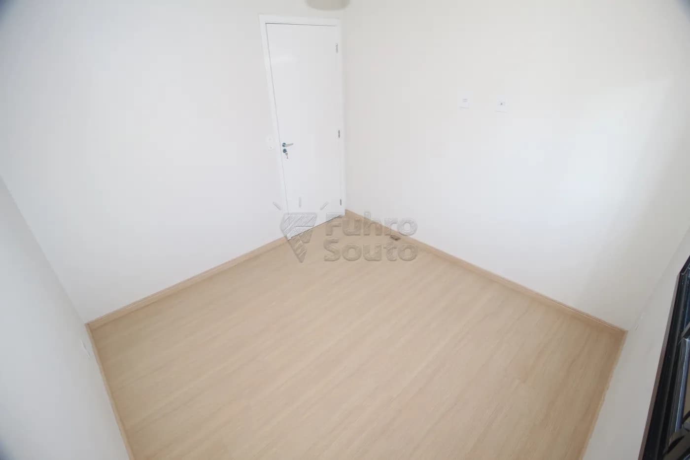 7qr6u8-pelotas-apartamento-padrao-centro-31-07-2024_21-22-51-15.webp