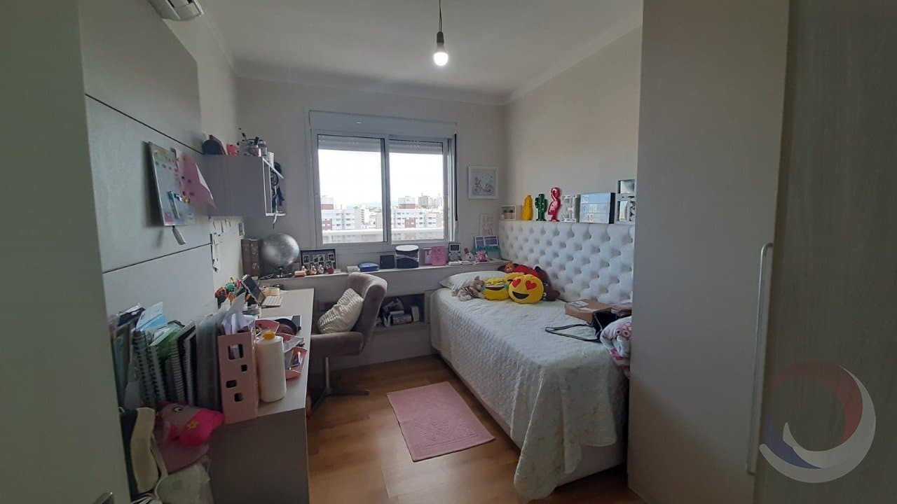 7r3da-iuWd41m37C12VH5I7hwe5_24740627c0ad704ad0.jpg